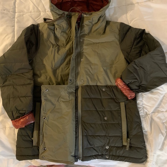 Columbia Kaki winter coat - Picture 2 of 5